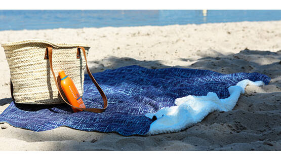 Velvet Sherpa blanket, 150x200cm
white backside, matt white printing side
Weight: 460gsm
Size tolerance: 3%
Oekotex